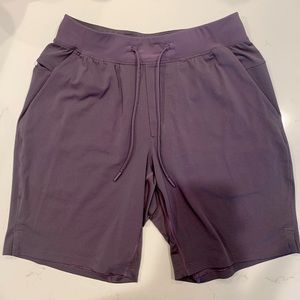 Men’s Lululemon Lined Mesh Shorts